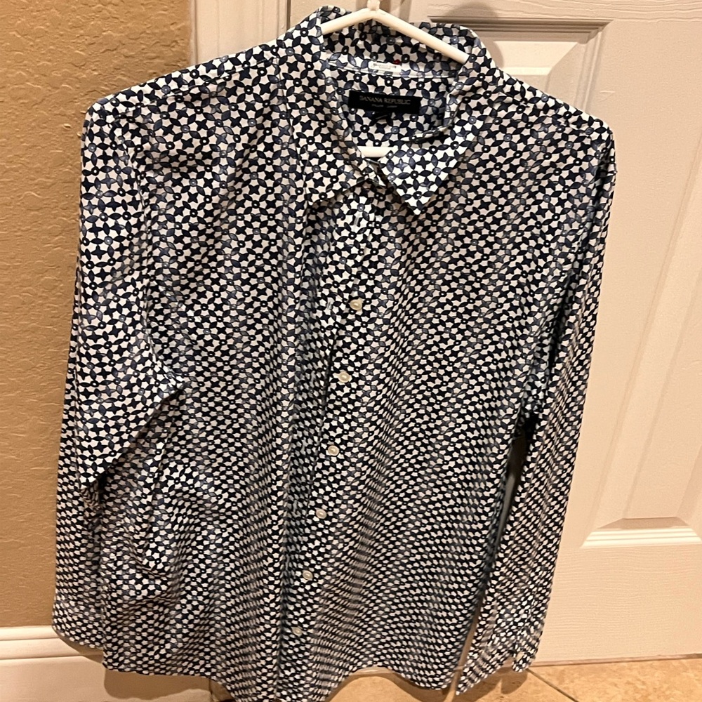 Banana Republic Navy and White Geometric Button-Down Shirt
